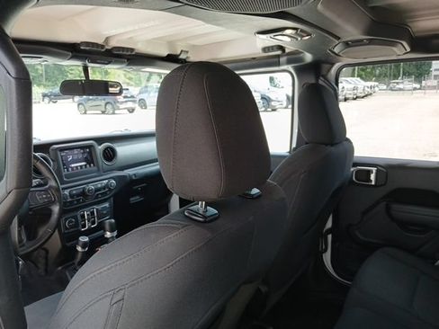 Used 2022 Jeep Gladiator Sport AWD/4WD image 14