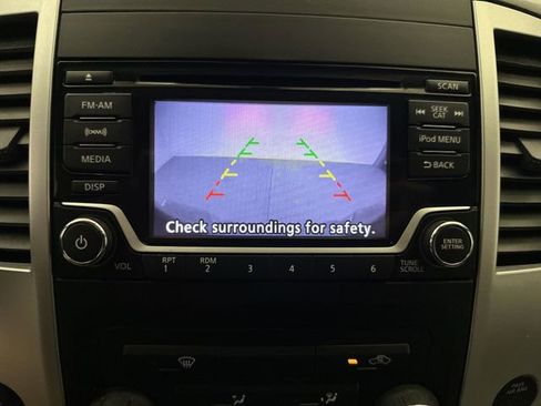 Used 2018 Nissan Frontier SV AWD/4WD image 25