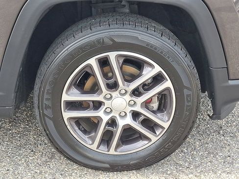 Used 2020 Jeep Compass Latitude image 8