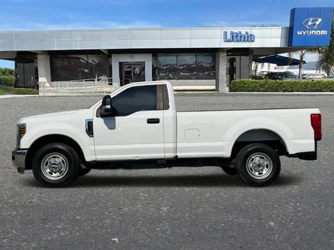 Used 2018 Ford F250 XL w/ Power Equipment Group image 5