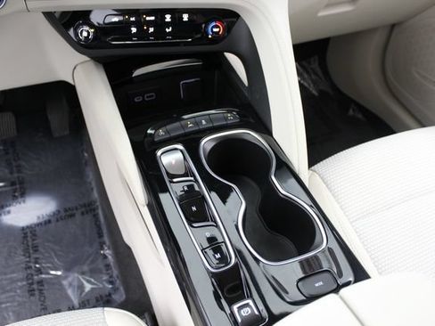 Used 2023 Buick Envision Preferred FWD image 22