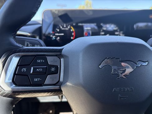Used 2025 Ford Mustang Premium RWD image 9