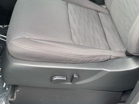 Used 2024 Nissan Frontier SV w/ SV Convenience Package RWD image 8