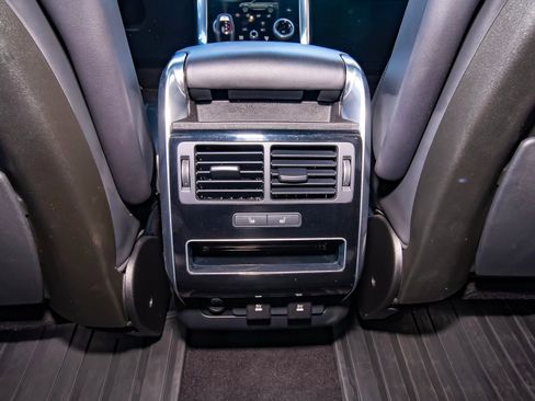 Used 2020 Land Rover Range Rover Sport HSE image 49