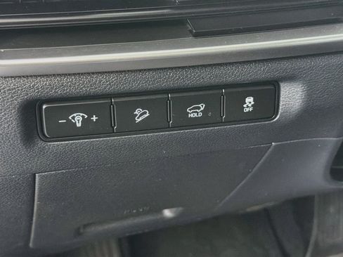 Used 2025 Kia Telluride S AWD/4WD image 17