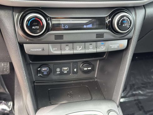 Used 2020 Hyundai Kona Limited AWD/4WD image 12