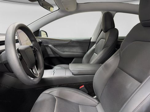 Used 2026 Tesla Model Y Long Range AWD/4WD image 15