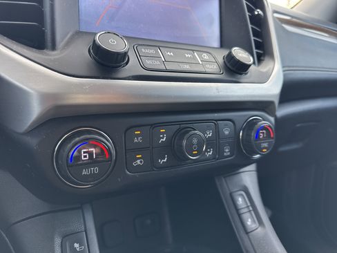 Used 2018 GMC Acadia SLE w/ LPO, Floor Liner Package image 20