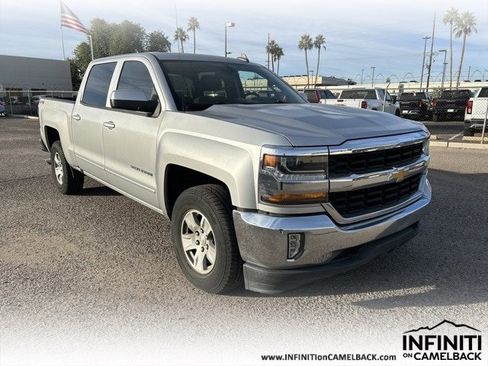 Used 2018 Chevrolet Silverado 1500 LT w/ All Star Edition image 3