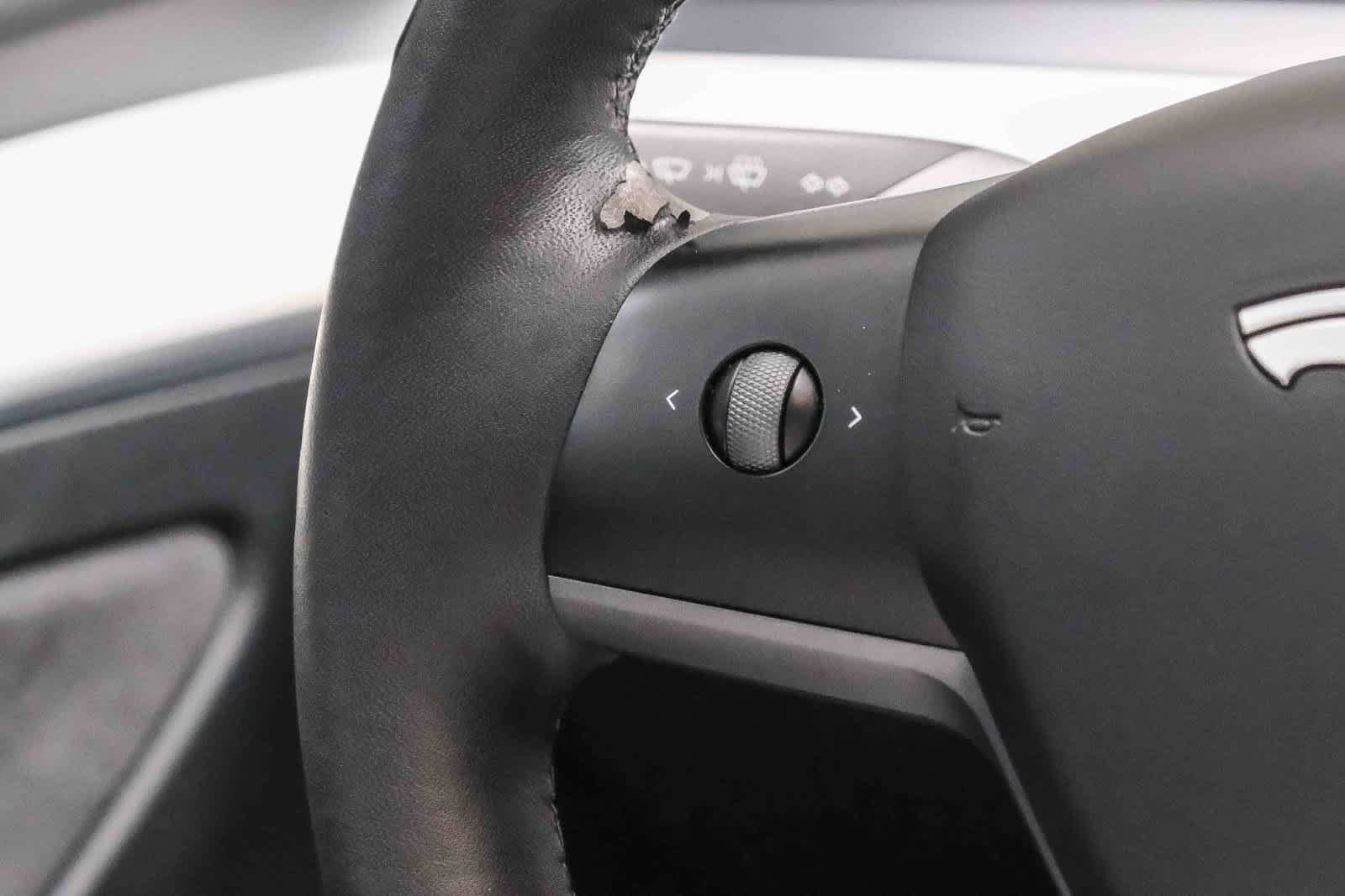 Used 2023 Tesla Model Y Long Range AWD/4WD image 19