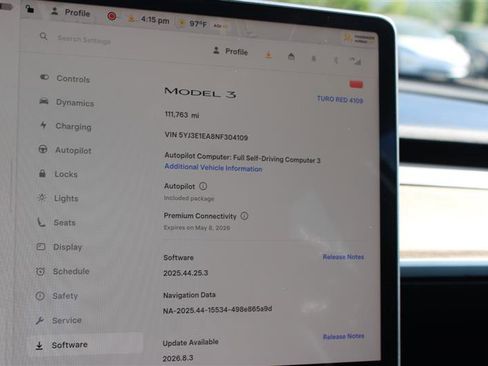 Used 2022 Tesla Model 3 Standard Range image 15