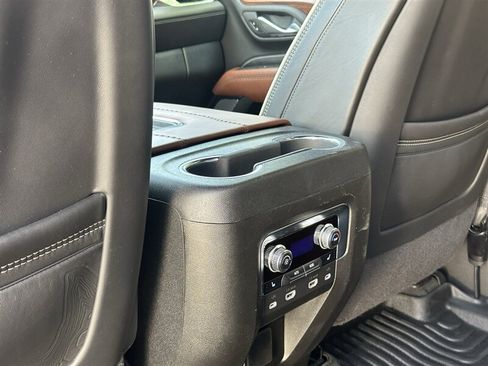 Used 2024 GMC Yukon XL Denali Ultimate AWD/4WD image 82