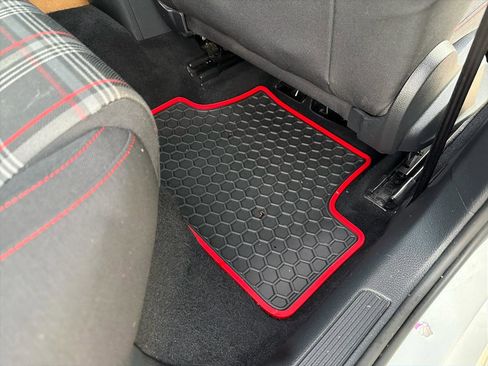 Used 2016 Volkswagen GTI S image 23