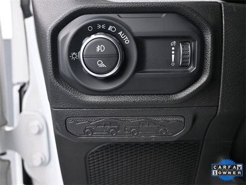 Used 2024 Jeep Gladiator Sport image 15