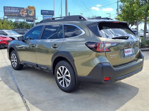 New 2025 Subaru Outback Premium image 2