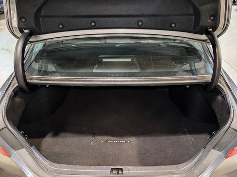 Used 2018 Toyota Camry LE image 22