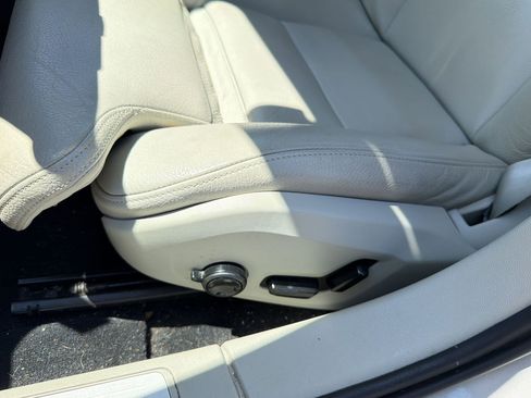 Used 2019 Volvo S60 T5 Inscription image 14