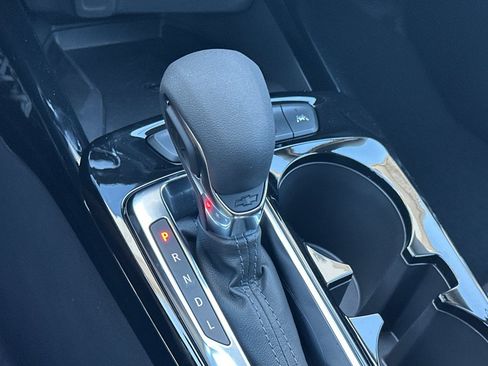 New 2026 Chevrolet Trax LT w/ Sunroof Package FWD image 23