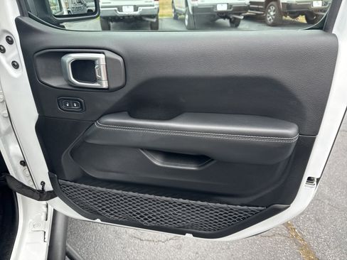 Used 2020 Jeep Wrangler Unlimited Rubicon image 14