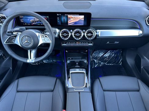 New 2026 Mercedes-Benz GLB 250 4MATIC image 13