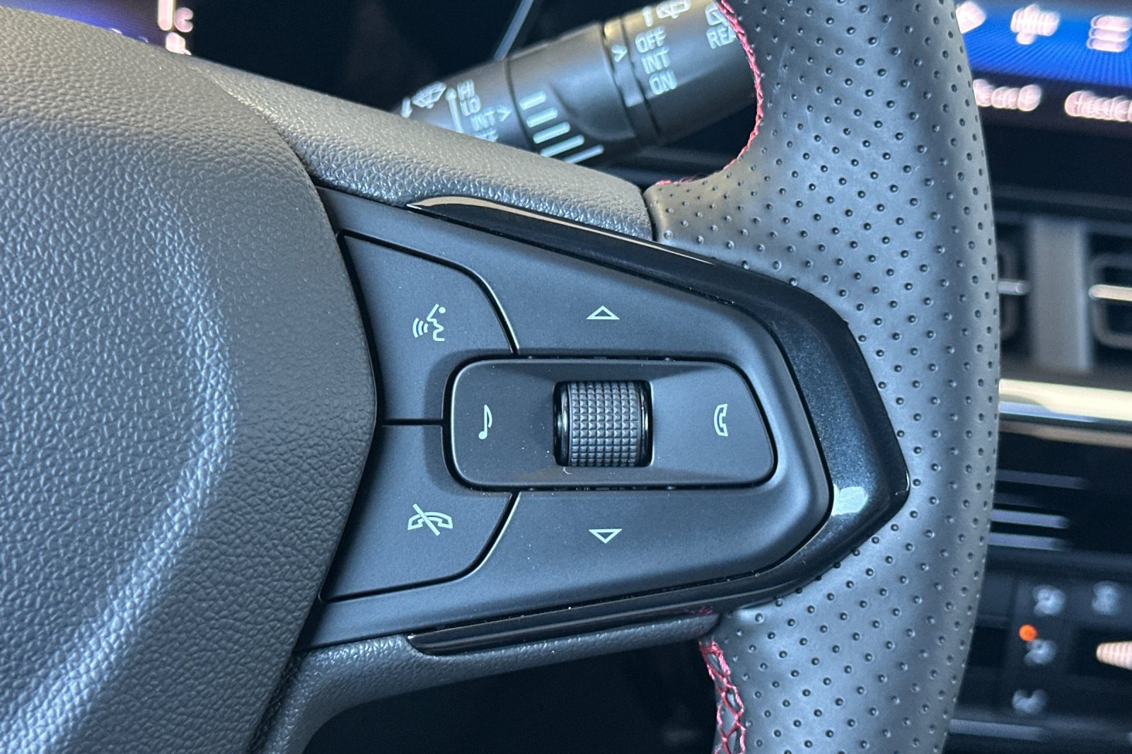 New 2026 Chevrolet Trax RS w/ Driver Confidence Package FWD image 27
