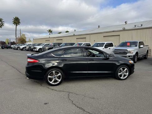 Used 2013 Ford Fusion SE image 12