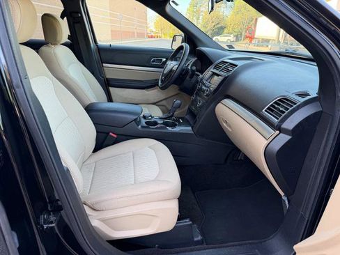 Used 2017 Ford Explorer 4WD image 18
