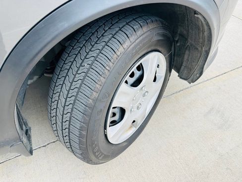 Used 2019 Nissan Rogue Sport S image 32