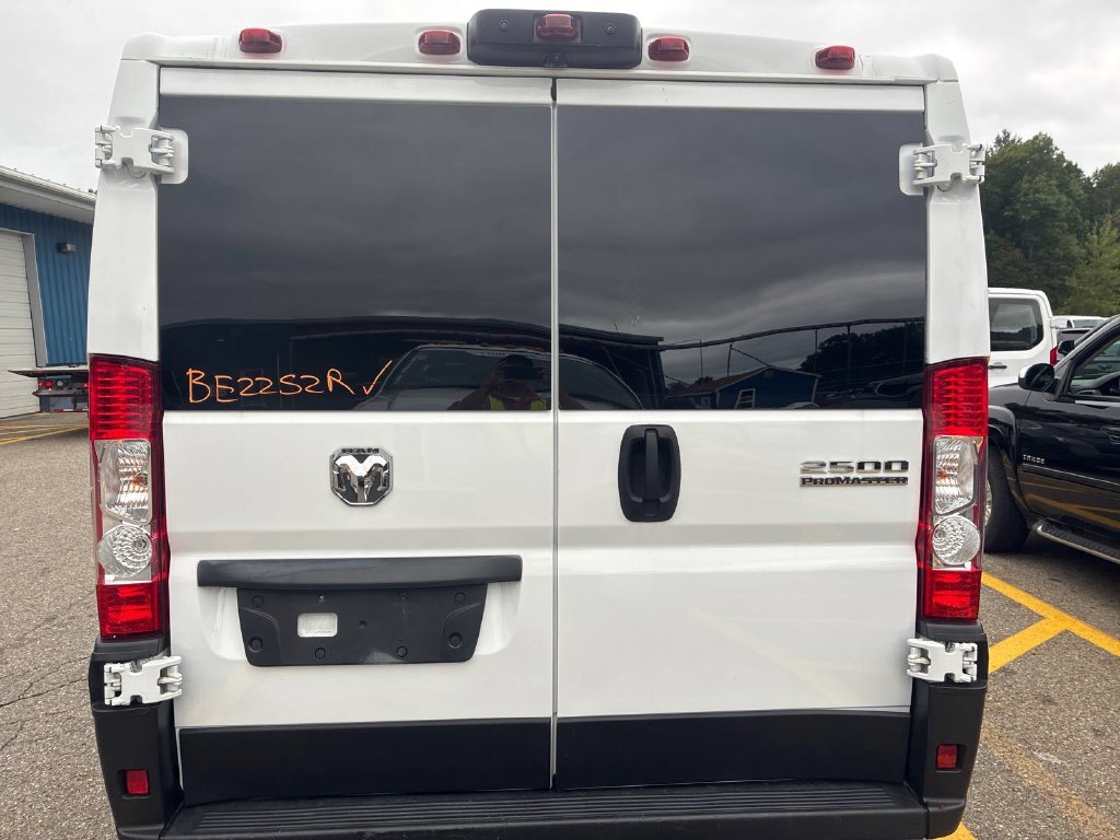 Used 2025 RAM ProMaster 2500 w/ U-Haul Equipment Group FWD image 9
