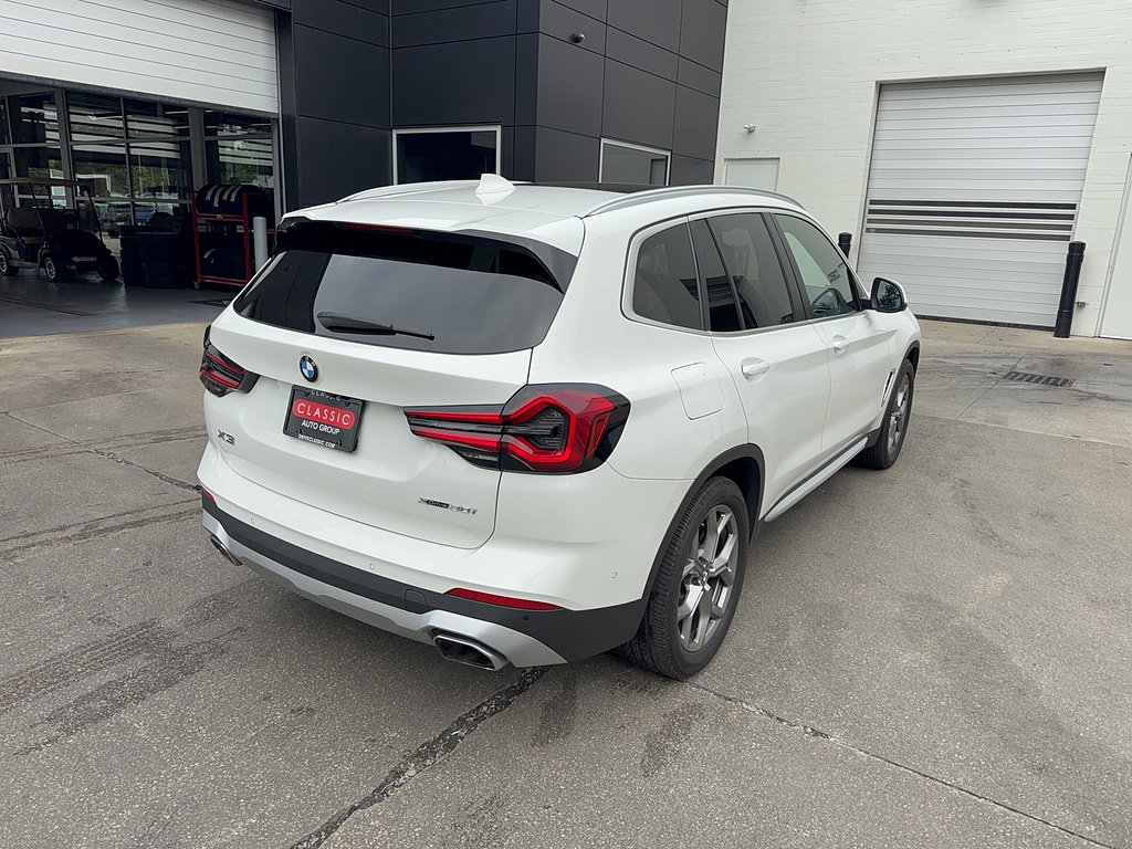 Used 2023 BMW X3 xDrive30i w/ Premium Package AWD/4WD image 3