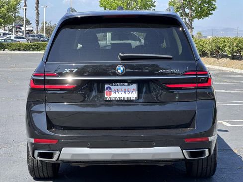 Used 2023 BMW X7 xDrive40i image 4