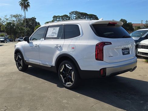 New 2025 Kia Telluride S image 6