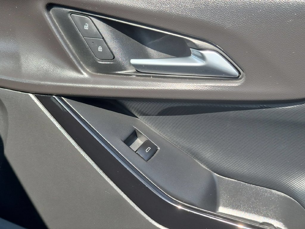 Used 2025 Chevrolet Equinox LT FWD image 31