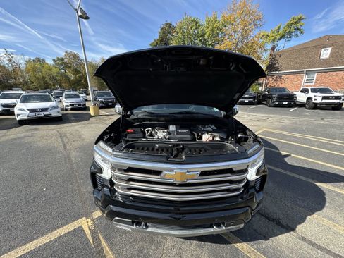 Used 2022 Chevrolet Silverado 1500 High Country w/ High Country Premium Package image 31