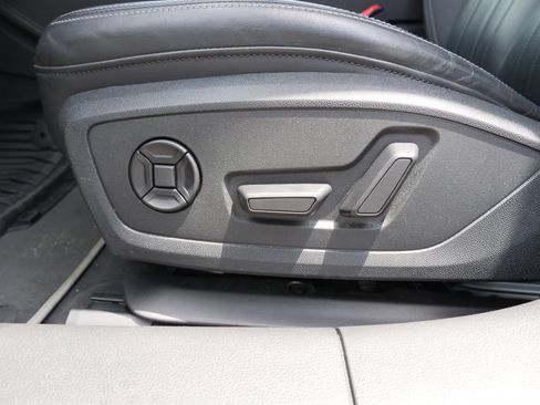 Used 2022 Audi A6 Premium Plus w/ Premium Plus Package image 15