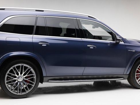 Used 2024 Mercedes-Benz GLS 63 AMG 4MATIC image 31