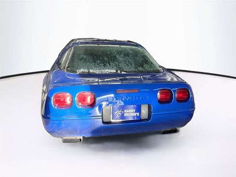 Used 1994 Chevrolet Corvette Coupe RWD image 9