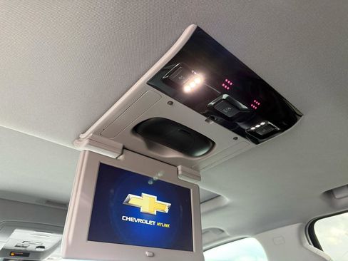 Used 2019 Chevrolet Tahoe LT image 17