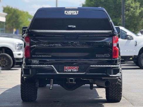 Used 2022 Chevrolet Silverado 3500 High Country w/ Z71 Off-Road Package AWD/4WD image 4