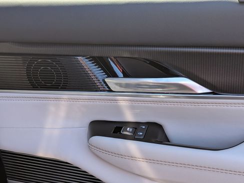 New 2026 Jeep Grand Wagoneer Summit AWD/4WD image 31