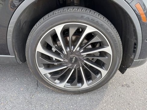 Certified 2023 Lincoln Aviator Reserve w/ Equipment Group 201A image 10