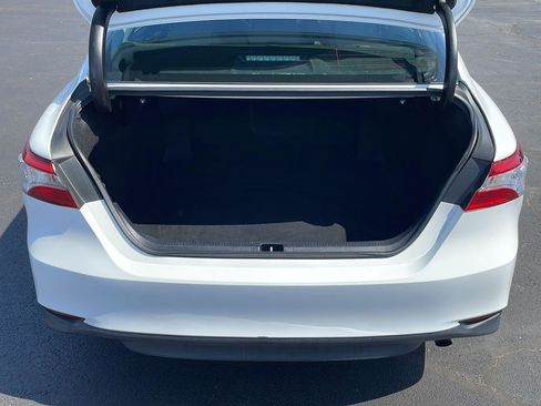 Used 2018 Toyota Camry LE w/ Convenience Package image 26