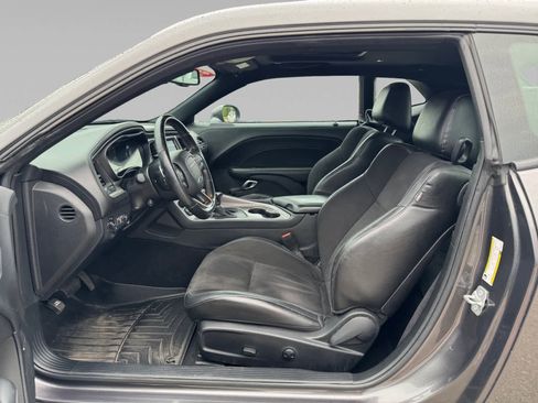 Used 2022 Dodge Challenger GT w/ Plus Package RWD image 11