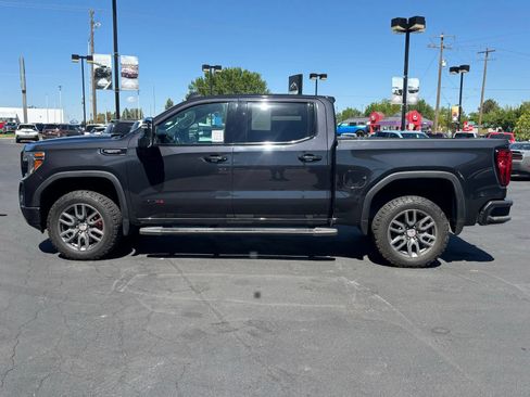 Used 2020 GMC Sierra 1500 AT4 w/ AT4 Premium Package AWD/4WD image 8