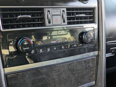 Used 2024 INFINITI QX80 Luxe image 17