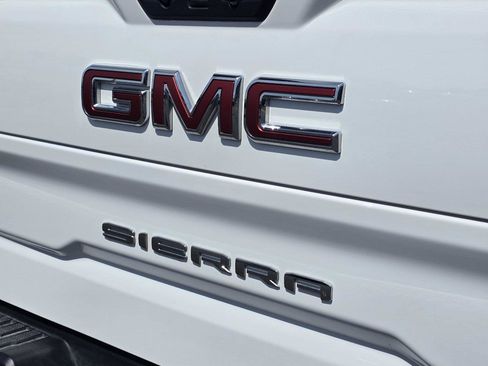 Used 2025 GMC Sierra 1500 SLT RWD image 30