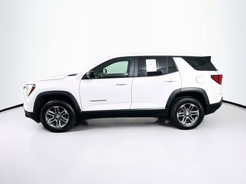 Used 2025 GMC Terrain Elevation image 4