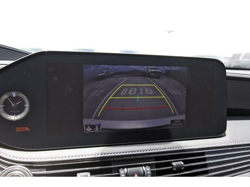 Used 2022 Lexus LS 500 RWD image 21