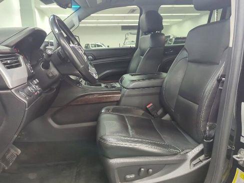 Used 2016 GMC Yukon XL SLT w/ HD Trailering Package AWD/4WD image 9