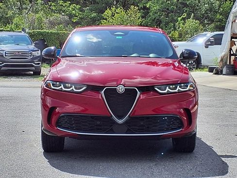 Used 2024 Alfa Romeo Tonale Ti AWD/4WD image 2